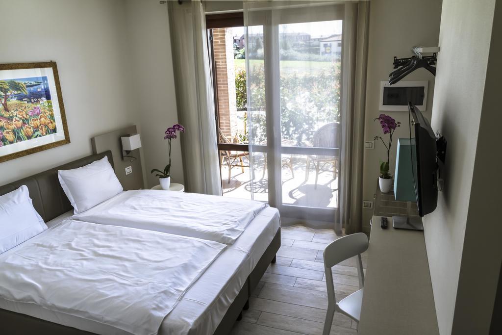 Hotel Relais Agli Olivi Lazise Exteriör bild