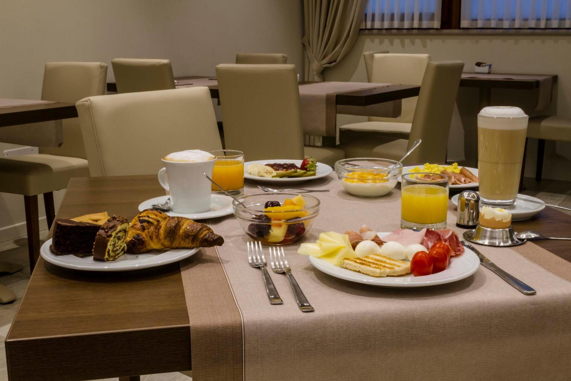 Hotel Relais Agli Olivi Lazise Exteriör bild