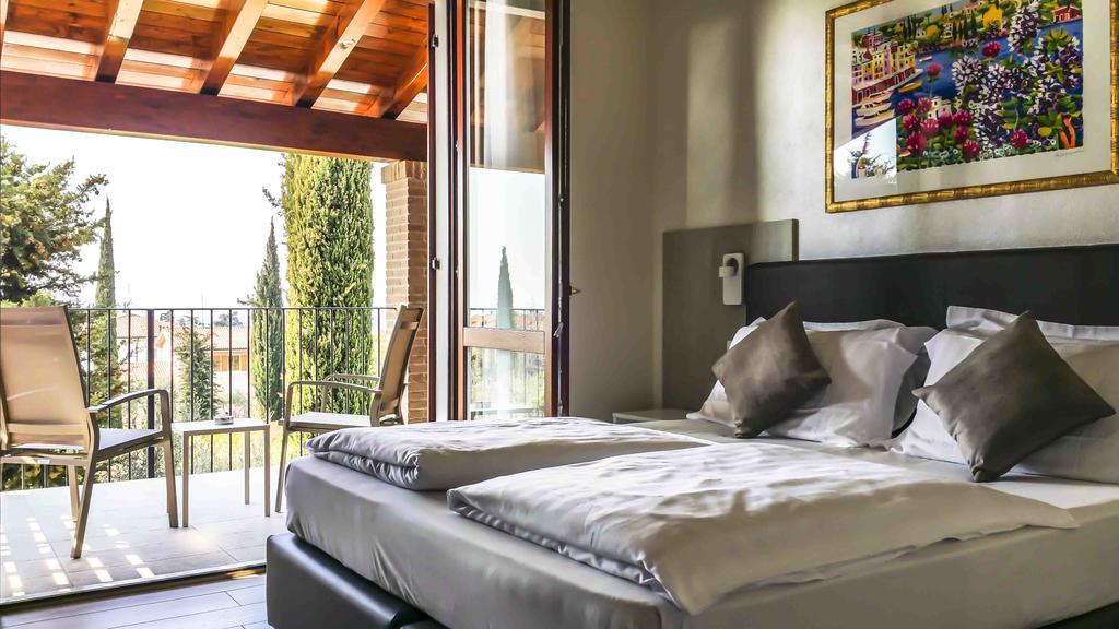Hotel Relais Agli Olivi Lazise Exteriör bild