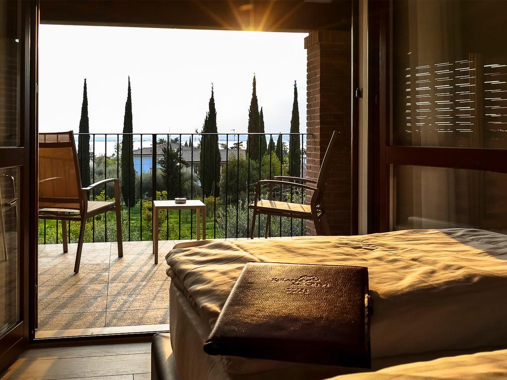 Hotel Relais Agli Olivi Lazise Exteriör bild