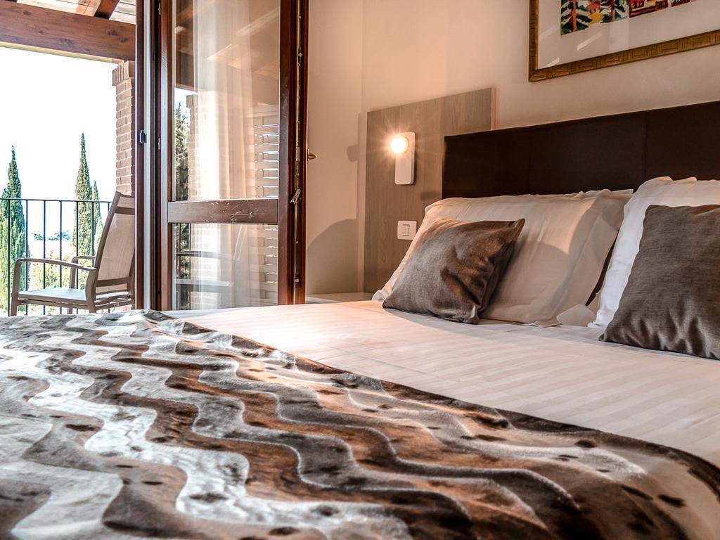 Hotel Relais Agli Olivi Lazise Exteriör bild
