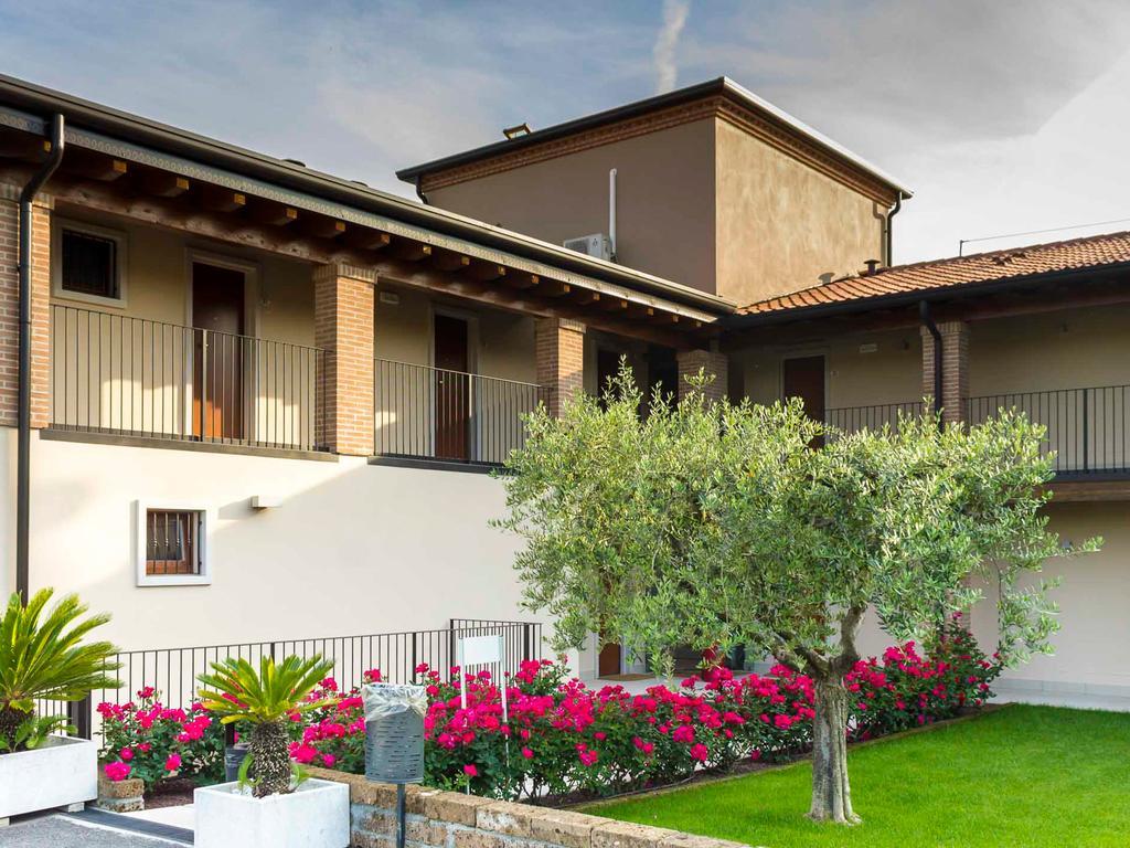 Hotel Relais Agli Olivi Lazise Exteriör bild