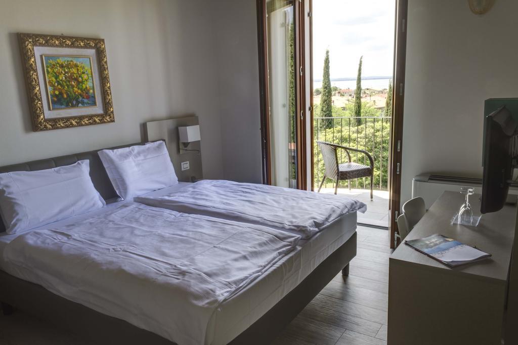 Hotel Relais Agli Olivi Lazise Rum bild